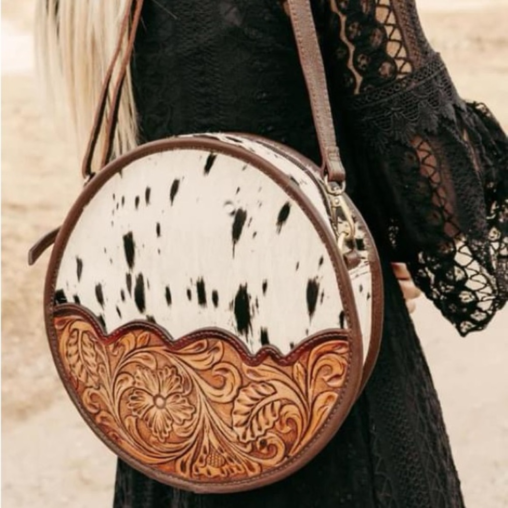 STOCKYARD COWHIDE CANTEEN BAG!